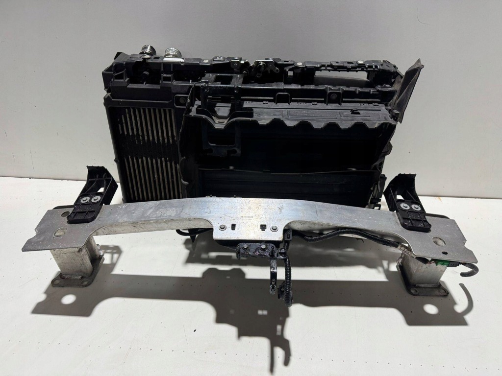 фото №1, Peugeot 2008 ii pas передний с радиаторами балка шторка