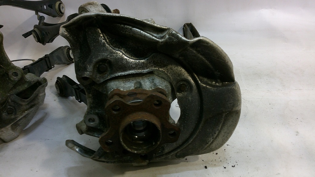 фото №13, Bmw 7 g11 g12 поворотный кулак ступица рычаг правый левый задняя подвеска задние 3.0