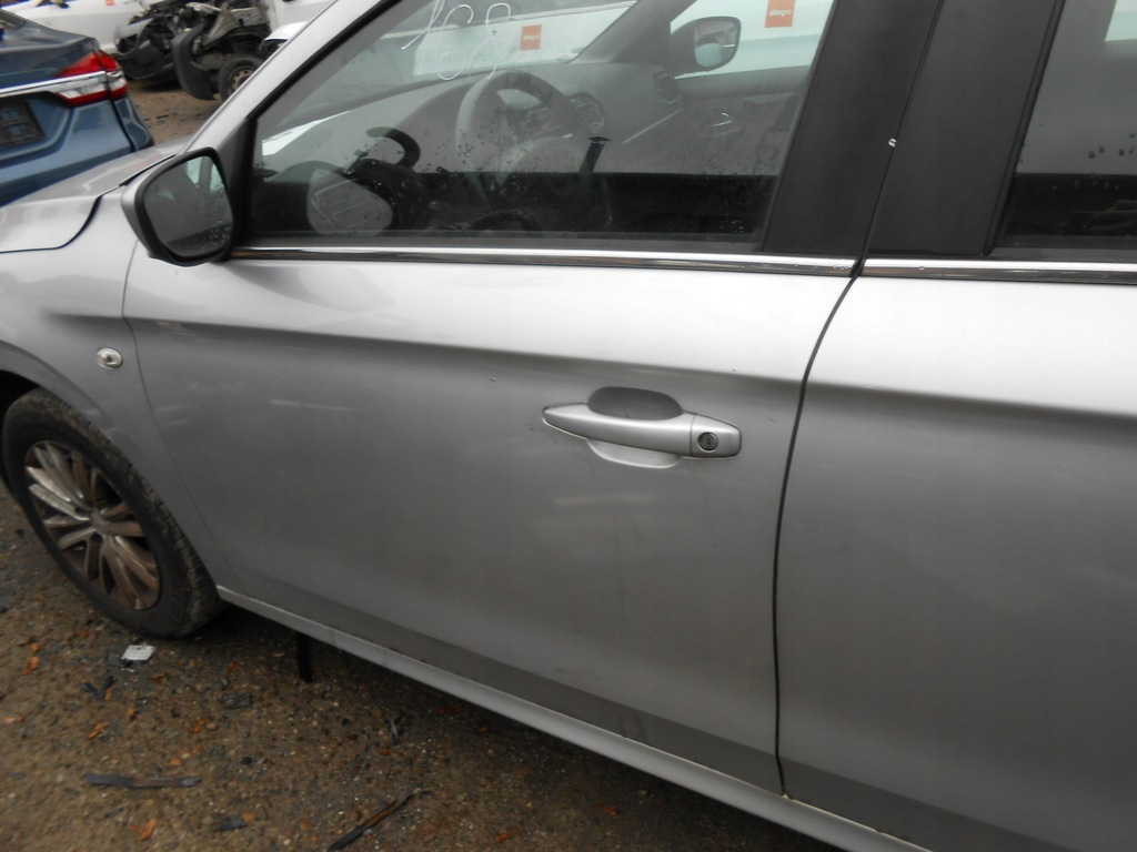 фото №11, Peugeot 301 дверь левая передние код лакокрасочного покрытия ezr