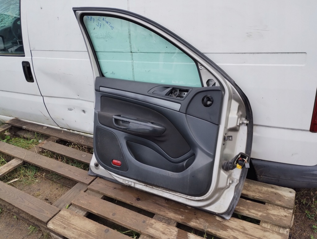 фото №13, Двері лівий перед hb skoda octavia ii 9202 lf8h