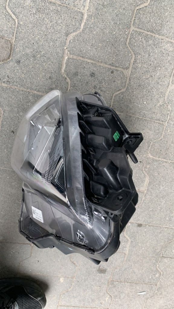 фото №2, Hyundai tucson 2021- full led лампа права передня