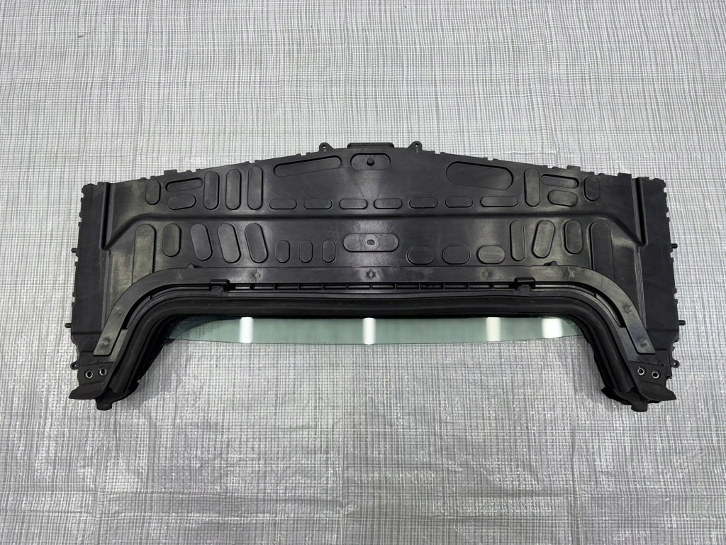 фото №1, Скло задня задня захист скло maserati mc20 mc 20 m240 - скло