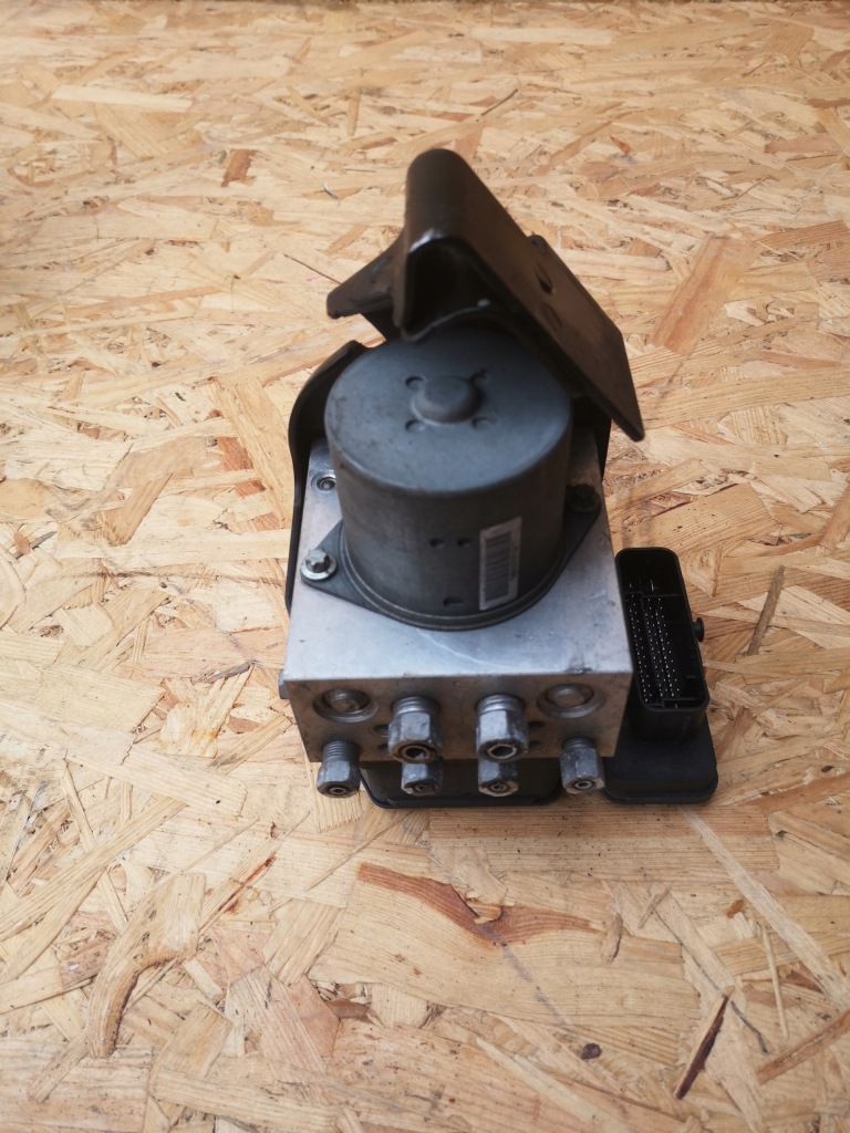 фото №1, Jeep grand cherokee wk2 насос abs 68252642ag