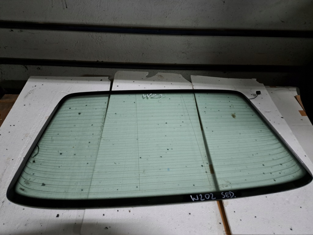 фото №1, Mercedes w202 скло задня задня