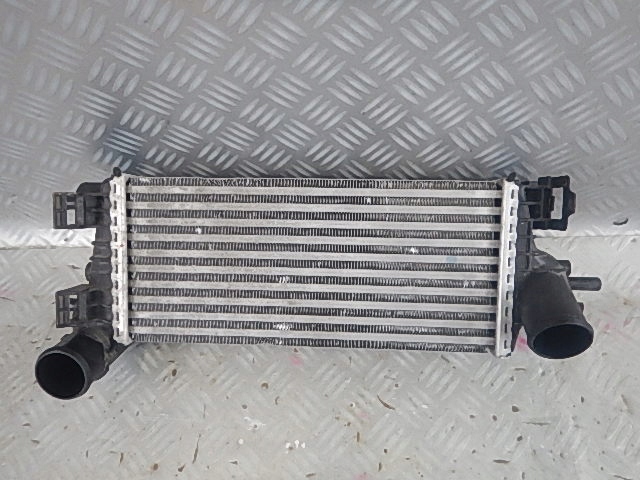 фото №1, Ford focus mk3 c-max интеркулер cv61-9l440-vc