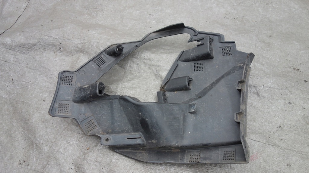 фото №9, Напрямна кронштейн протитуманної фари ford focus mk4 st