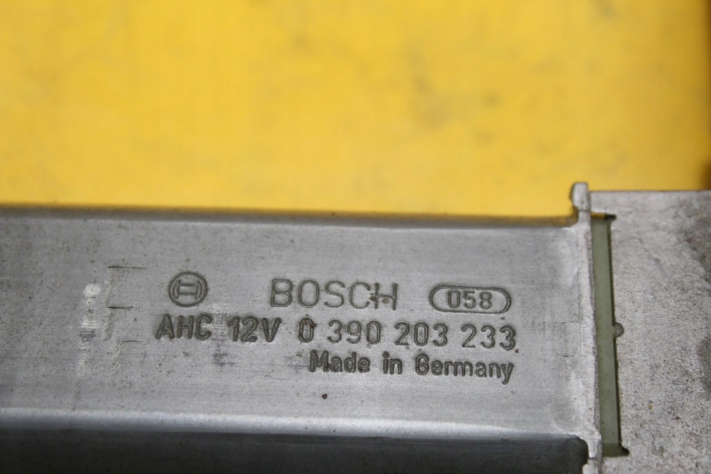 фото №8, Моторчик регулювання сидіння лівий перед e60 8321086