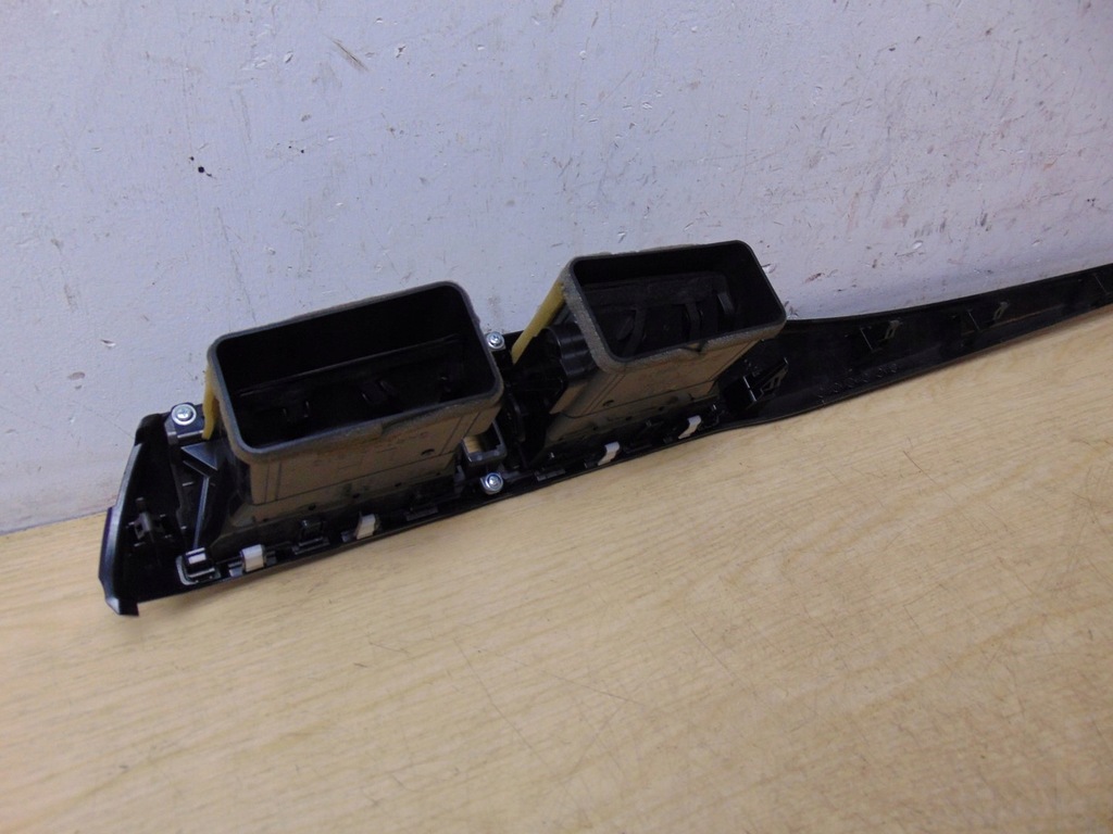 фото №11, Решётка обдув консоли средняя mazda 6 gj 2012-