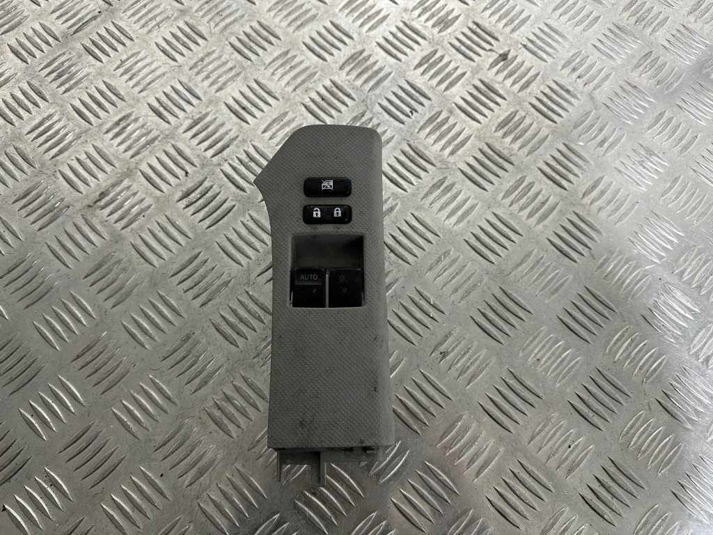 фото №1, Toyota yaris ii панель вікон лівий 74232-0d110