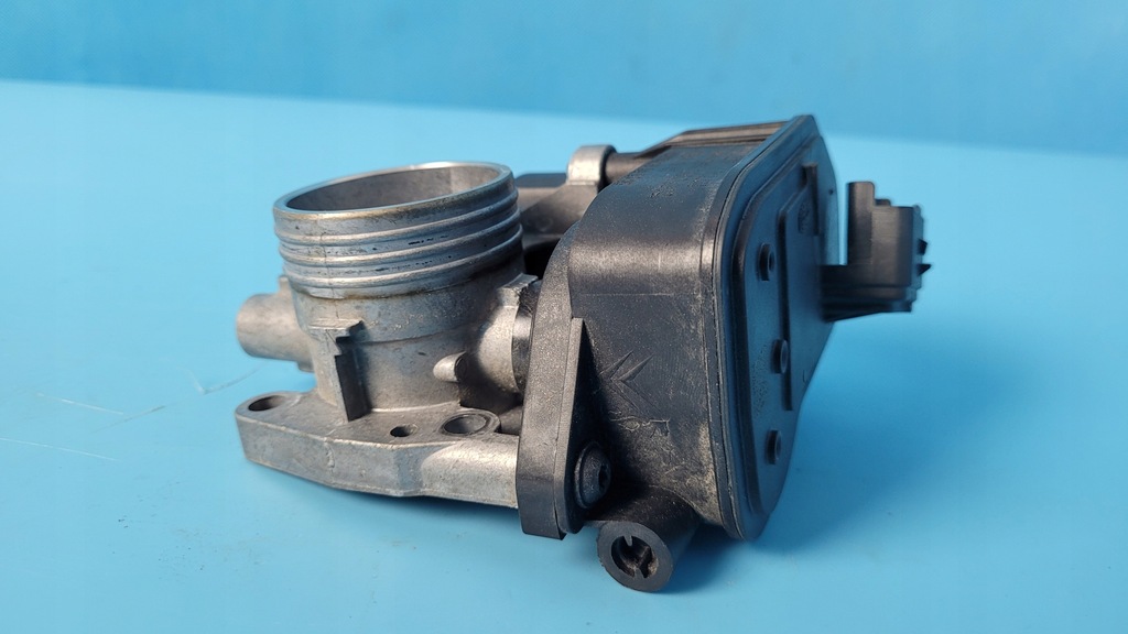 фото №8, Opel corsa f 1.2b 22r дроссельная заслонка 9842632900