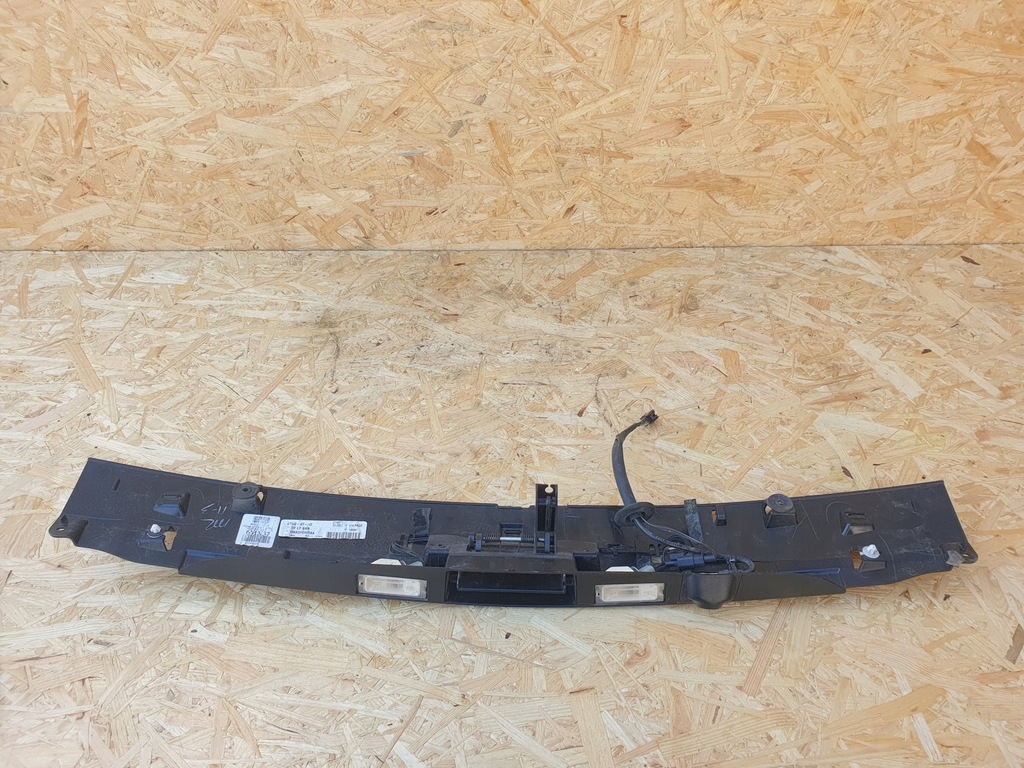 фото №7, Dodge grand caravan накладка кришки багажника камера