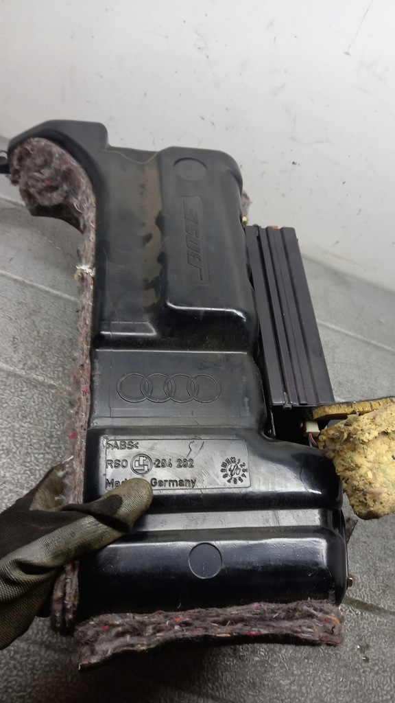 фото №1, Сабвуфер audi a6