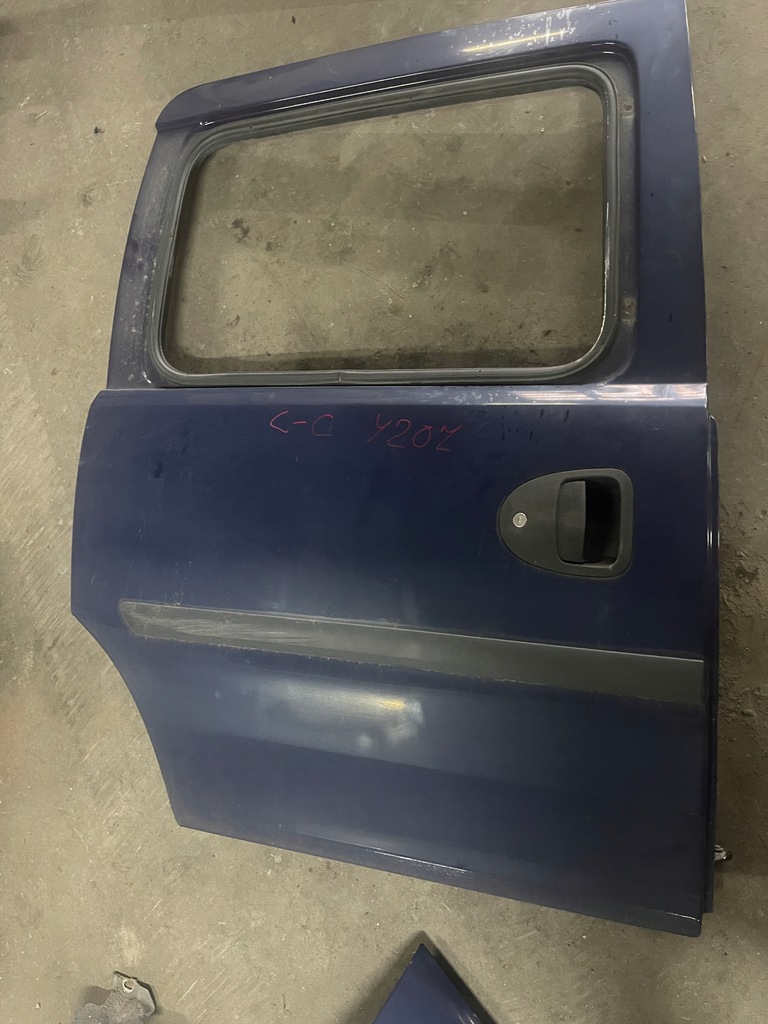 фото №1, Opel combo c дверь сдвижные правое y20z