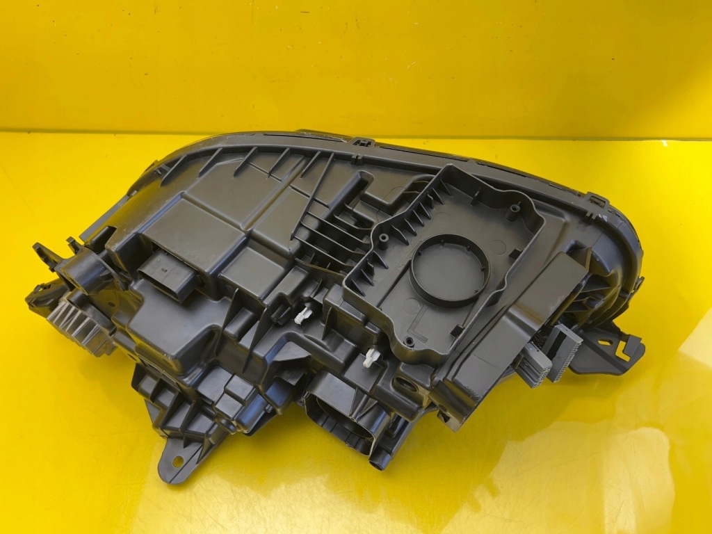 фото №5, Лампа права volvo xc90 led 31468919