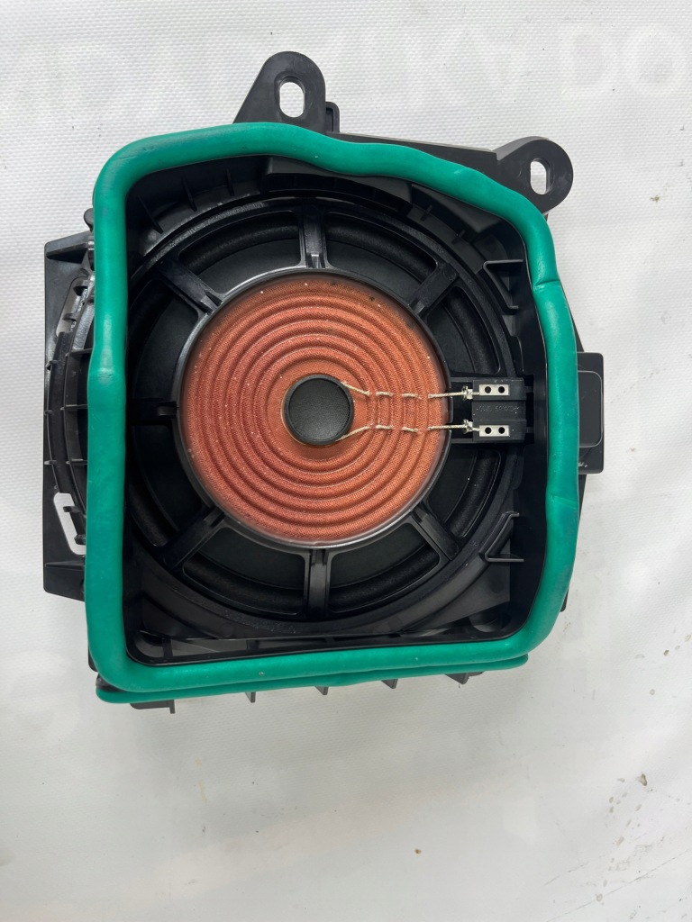 Купити Bmw 3 g20 g21 2021r динамік сабвуфер правий оригінал europa