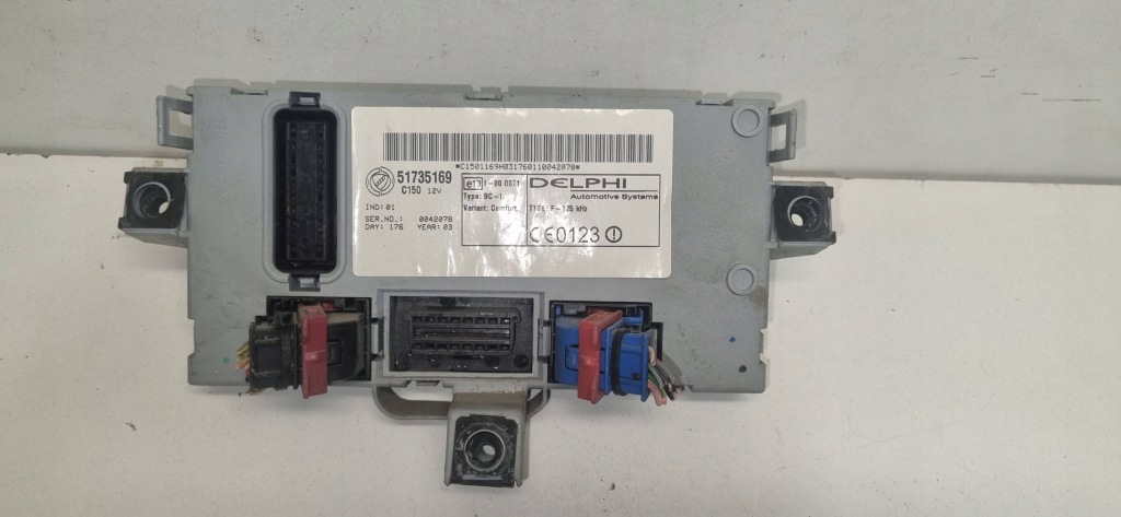 Купить Fiat punto ii 03-09 lift коробка предохранителей 51735169