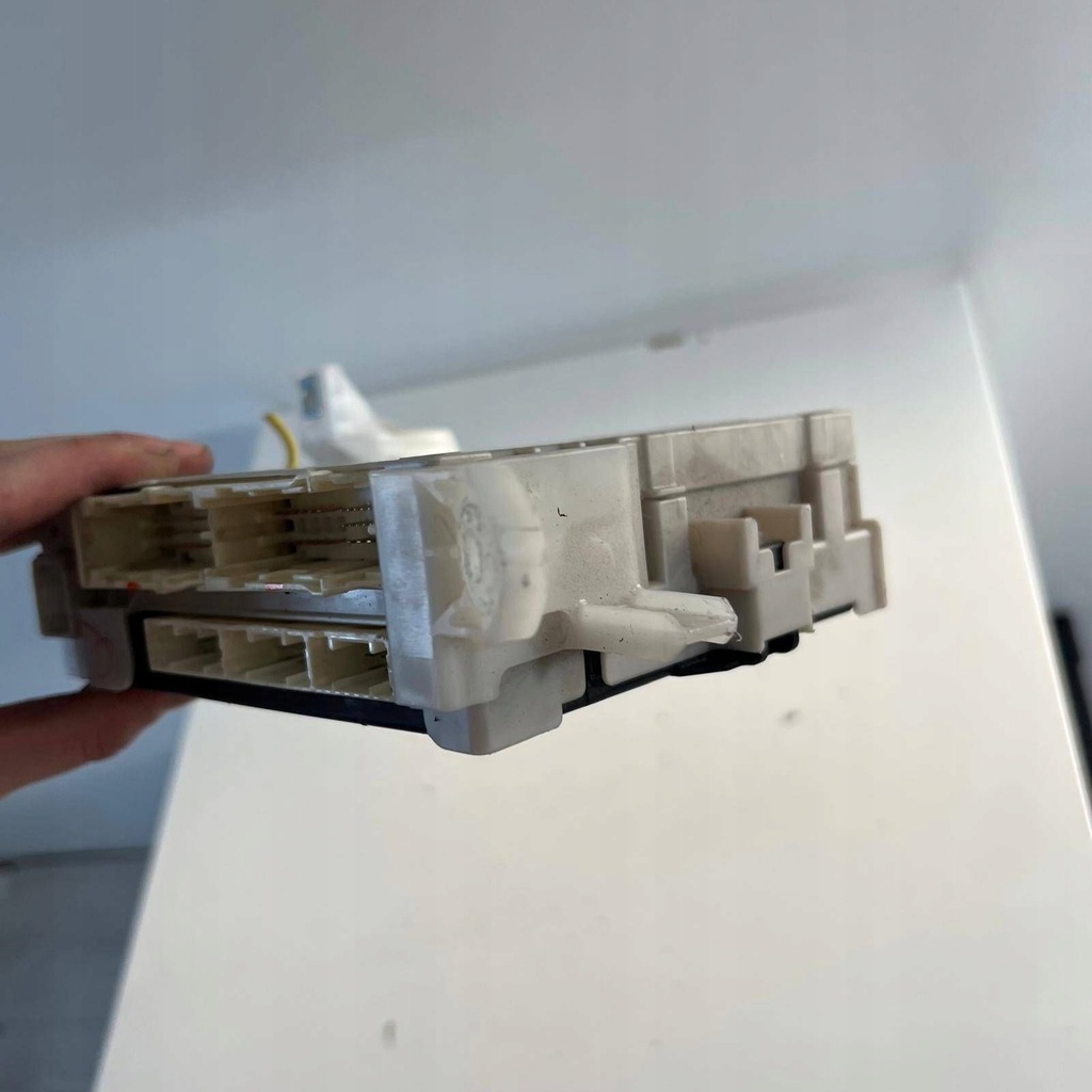 фото №13, Модуль блок управления комфорта toyota prius iii xw30 8922147150