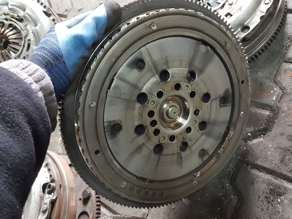 фото №6, Mercedes slk r171 171 1.8 b колесо двомасовий