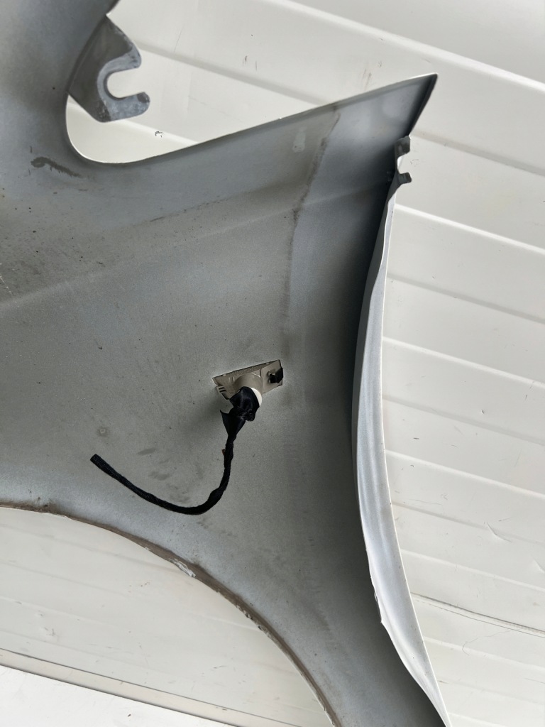 Opel corsa e крыло  правый  fender правый Оригинал