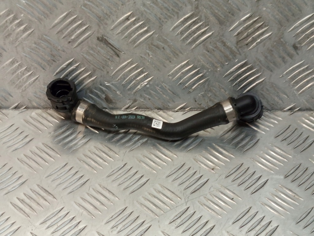 Bmw i4 g26 пабтрубок  труба шланг воды 9845329 в Украине