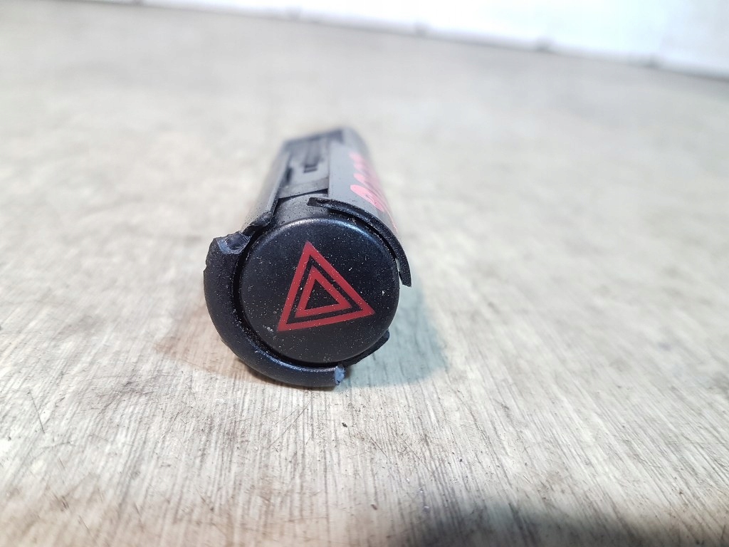 Купити Перемикач світла аварійних saab 9000