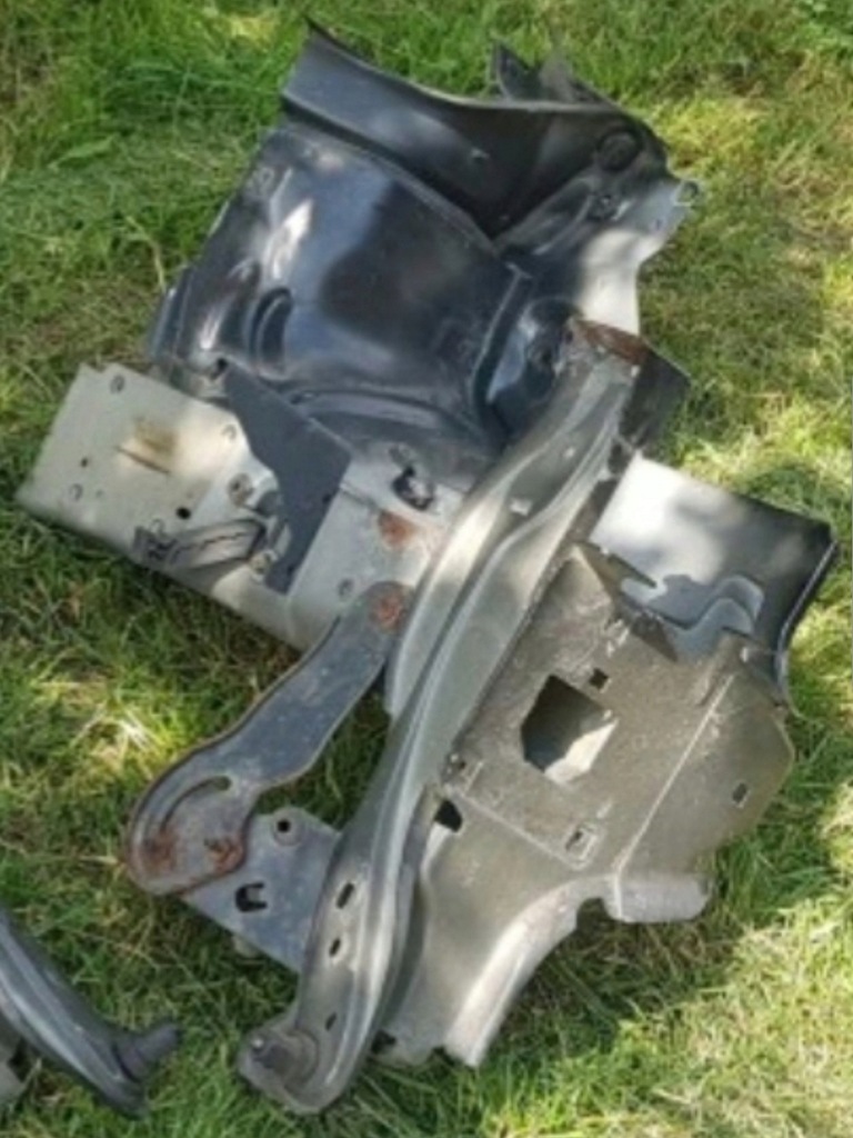 фото №1, Лонжерон четверть левый перед citroen c3 picasso