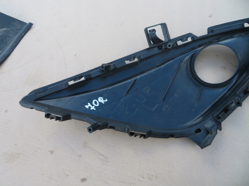 Mazda 5 v 10-17 рік ліва решітка бампера протитуманної фари c513-50c21 Доставка