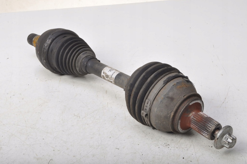 Mercedes x117 2.2 приводной вал левая короткий 2463309400 Недорого