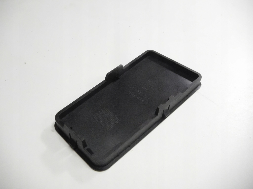 фото №4, Заглушка дверь левый p vw transporter 96 701831737z