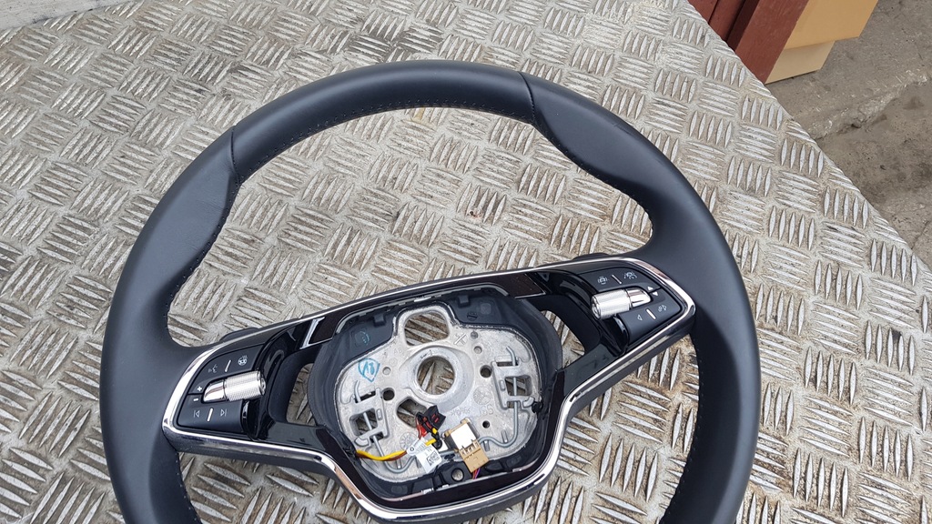 фото №8, Octavia iv воздуховод кожаный лепестки переключения мультифункция состояние bdb 5e3419093ap