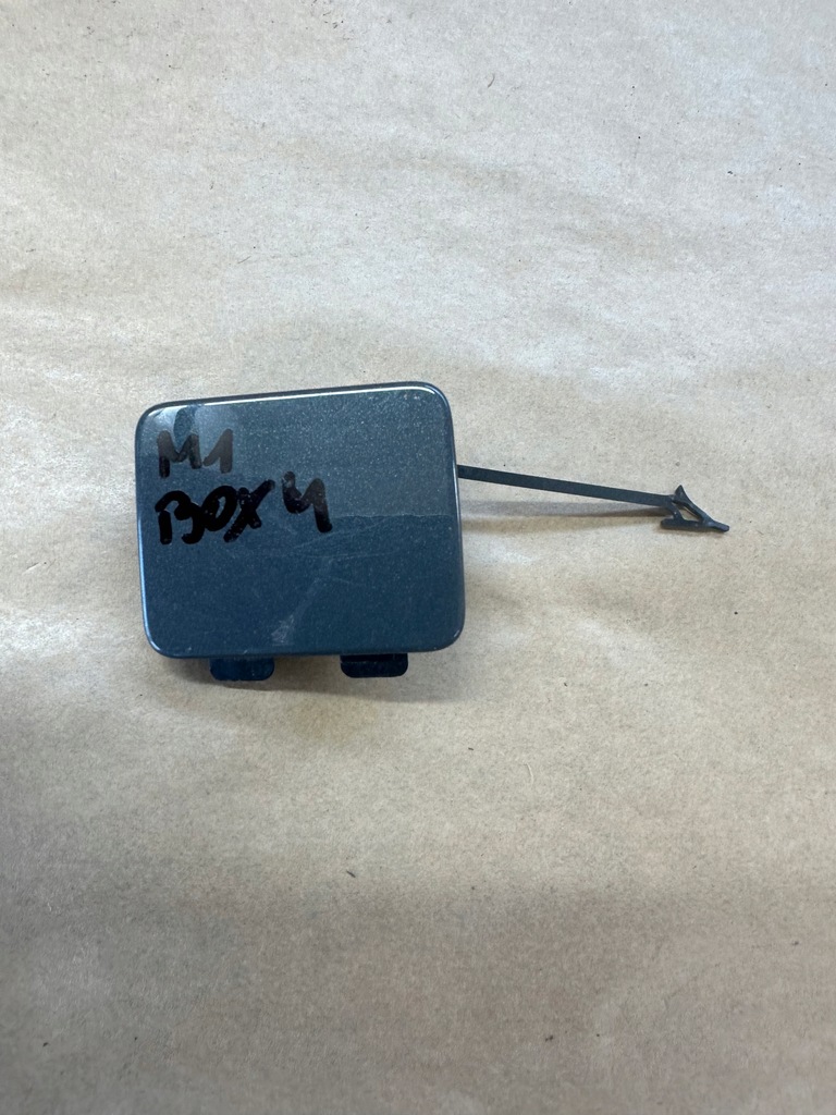 фото №1, Заглушка бампера задняя audi q3 f3 83a807441a