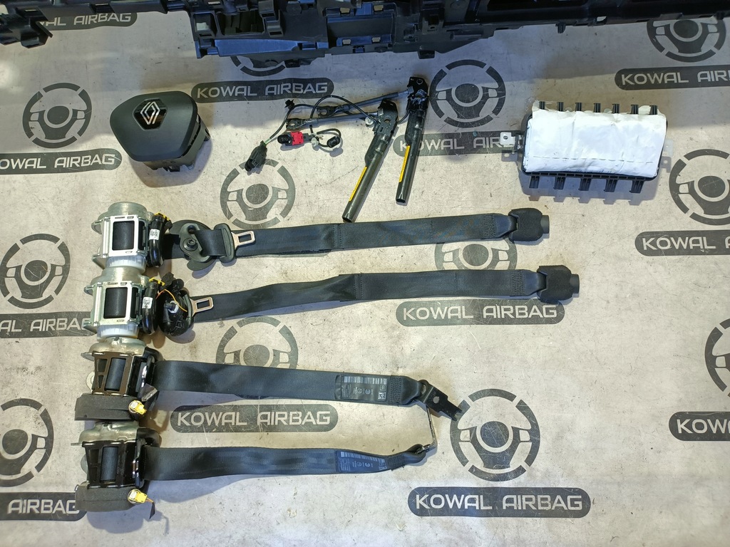 фото №8, Renault austral панель приладів консоль подушка безпеки подушки безпеки ремені оригінал