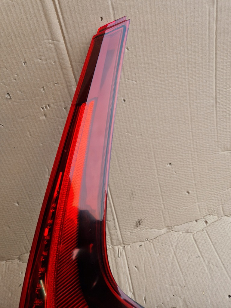 фото №5, Volvo xc60 ii лампа правая задняя задняя led 31655359