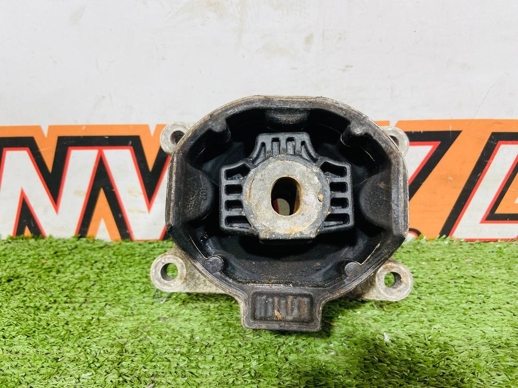 фото №13, Кронштейн двигуна jaguar i-pace x590 j9d3-7m121-ad