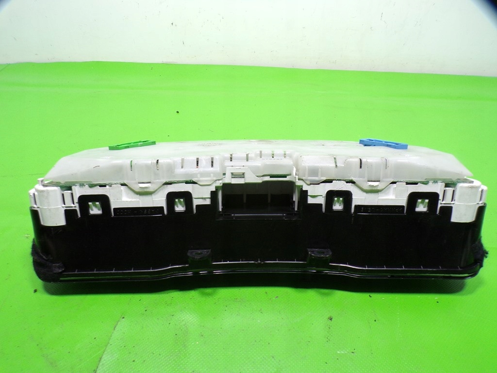 Audi a4 b5 счетчик zeagry спидометр 8d0919910e в Украине