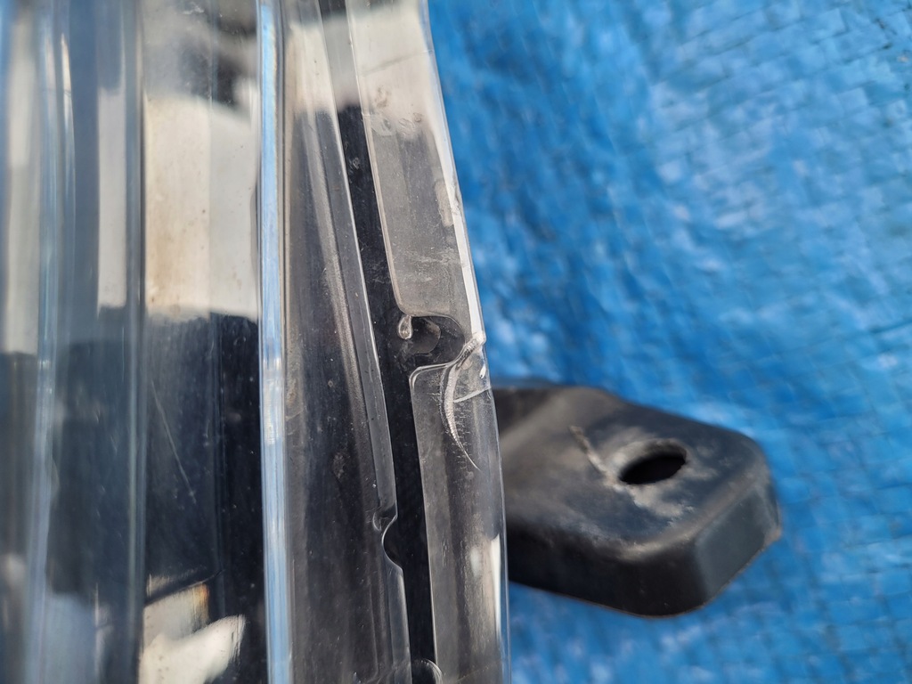 фото №13, Toyota corolla e16 | фара правий лампа перед led europa 81110-02e70-00