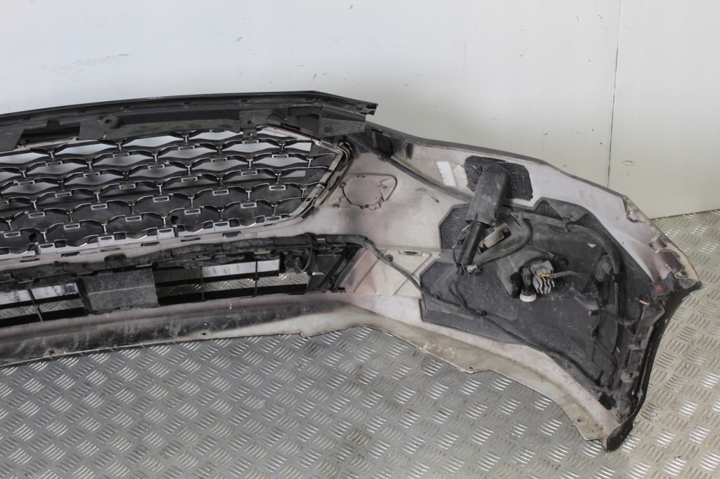 Бампер перед 6x pdc ford focus mk4 vignale Зі Шроту