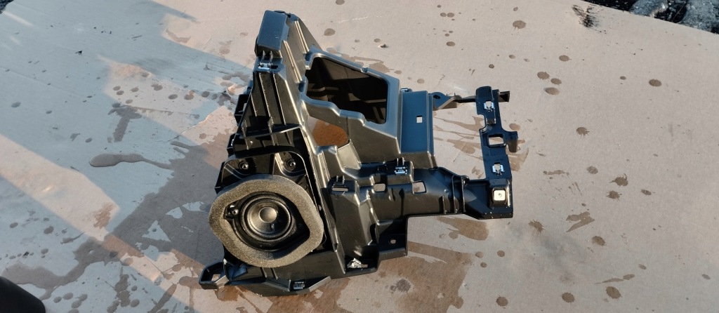 фото №1, Кронштейн кронштейн панелі renault kangoo iii iv 23r 681049006r