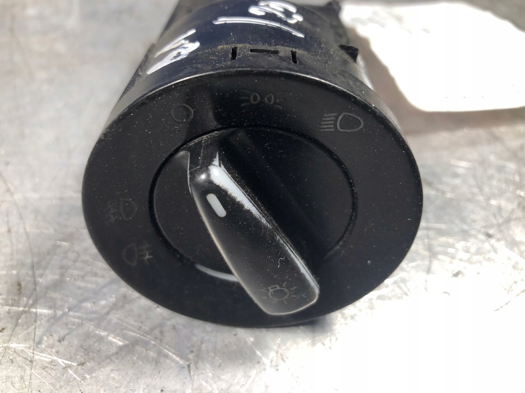 фото №1, Выключатель света skoda octavia i 3b0941531c