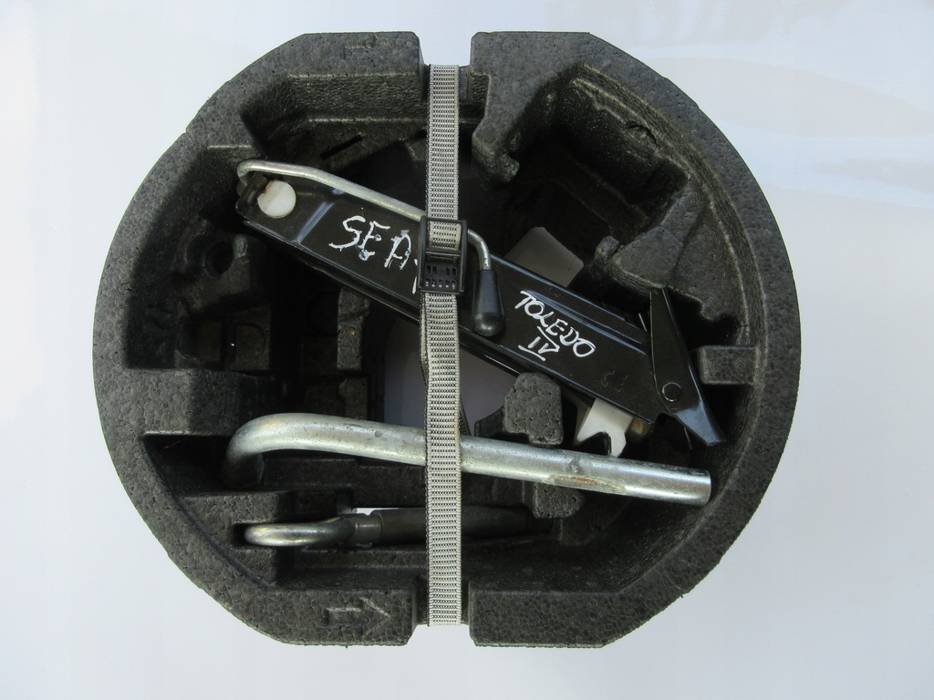 фото №1, Вкладыш колеса пенополистирол подъемник hak ключ seat toledo iv 4