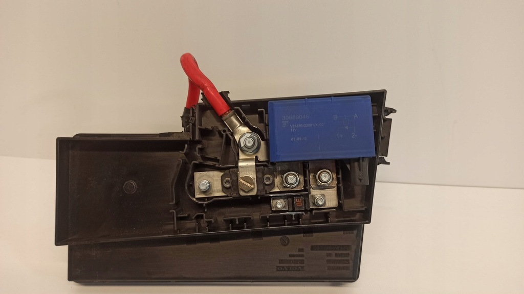 фото №9, Volvo v40 ii реле акумулятор клема 31346998