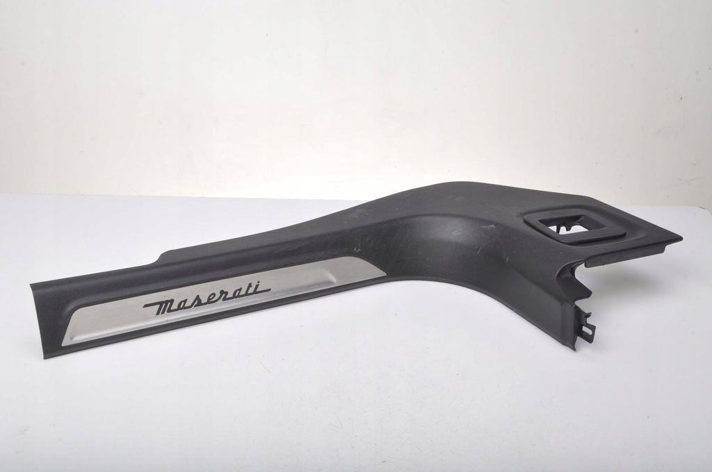 фото №1, Maserati levante s q4 защита порог правый перед 19r