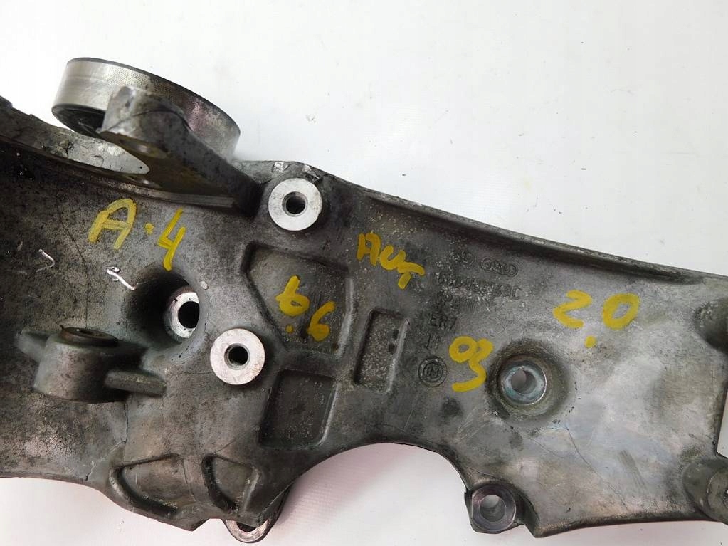 Audi a4 b6 2.0fsi 2003r кронштейн кронштейн генератора Доставка
