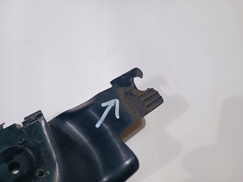 фото №10, Направляющая кронштейн бампера левый задняя ford explorer 2016-