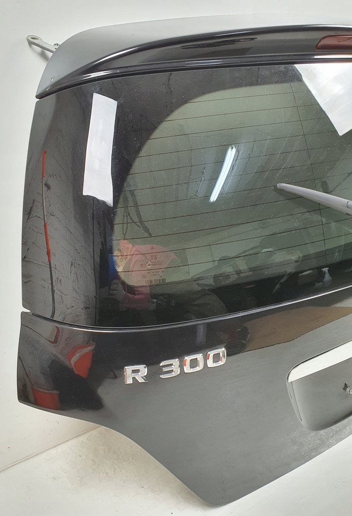 фото №4, Кришка багажника задня задня 197 mercedes r lift w251 комплектна