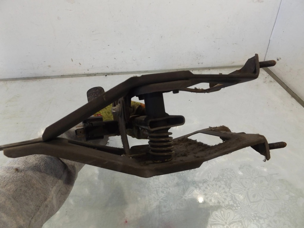 фото №1, Vectra b lift педаль гальма