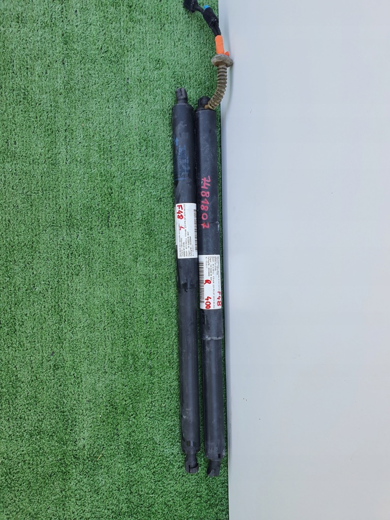 фото №1, Амортизаторы крышки bmw x1 f48 7481807