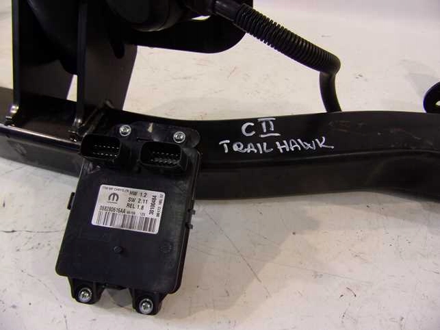 Jeep compass 2 17- фаркоп  буксировочный модуль 62880616aa Цена