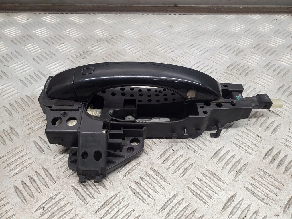 фото №6, Audi a8 s8 d4 4h 2011 задняя сторона правая ручка наружная дверь задних