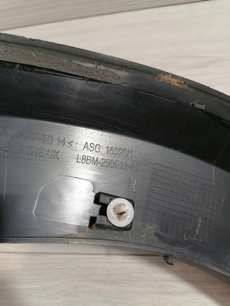 фото №12, Defender ii молдинг крыло правый задняя l8bm-290e22ab